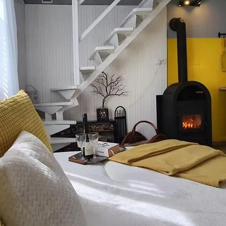 Holiday home Dezsafuerdos Toparti Nyaralo *